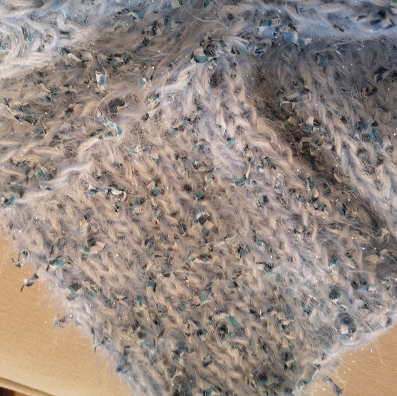 Blue knitted sweater - Picture 10 of 14